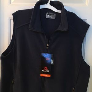 REI brand zipped fleece vest